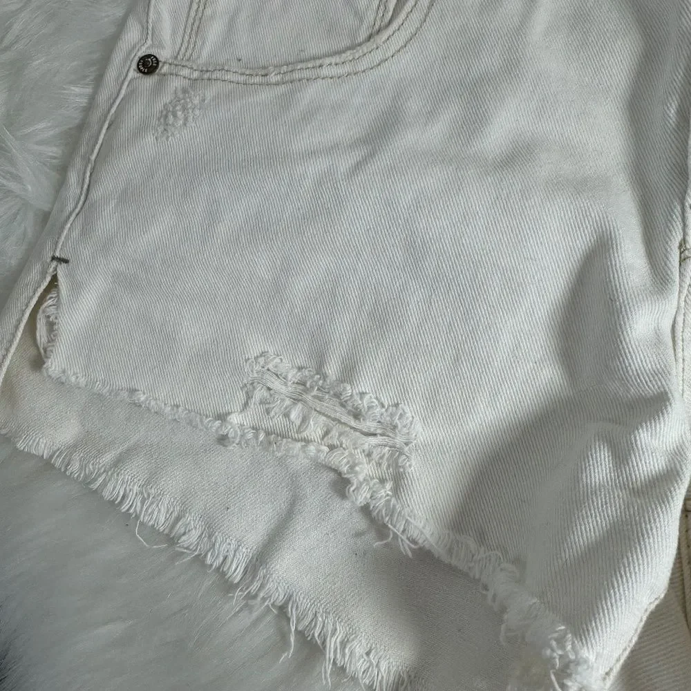 Free People White Distressed Denim Cutoff Shorts Sz‎ 27